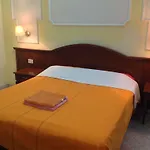 Botel Inn ゲストハウス 3*