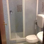 Botel Inn ゲストハウス 3*