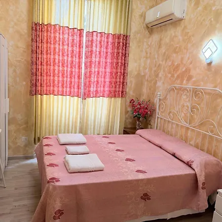 Botel Inn Πανσιόν