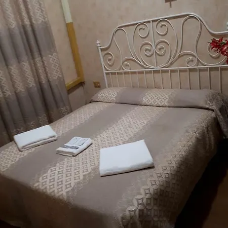 Botel Inn 3*